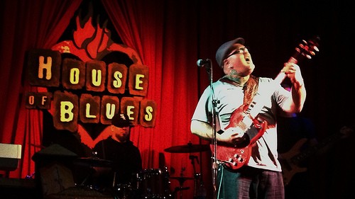 Discover The Lively House Of Blues In Chicago